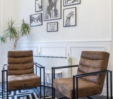 St. Helier Apartment | Central & Trendy - Aquila House Apartments