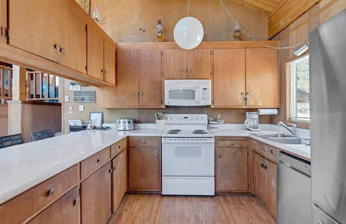 Bear Valley House | Centrally Located and Dog Friendly! - Home #36 by Bear Valley Vacation Rentals