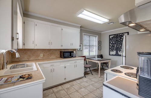 Claiborne House | Centrally located. Charming brick home. Quiet neighborhood.