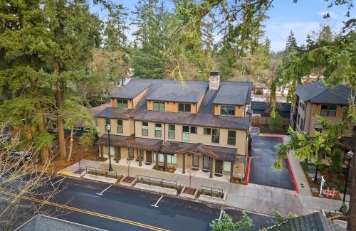 Walluga Apartment | Centrally Located Lake Oswego Studio