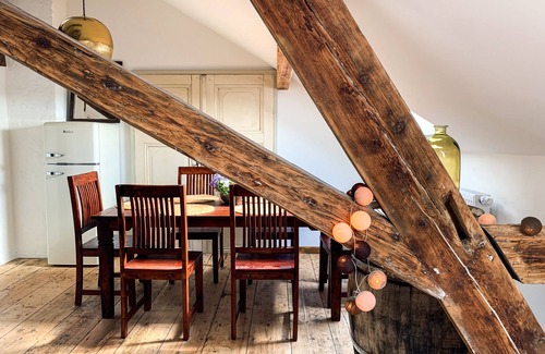 Neuwied Condo | Centrally located, modern and cozy in the most beautiful house in town