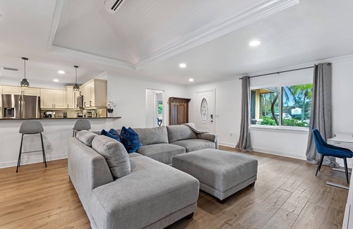 Willoughby Acres House | Centrally Located Pool Home in Willoughby Acres