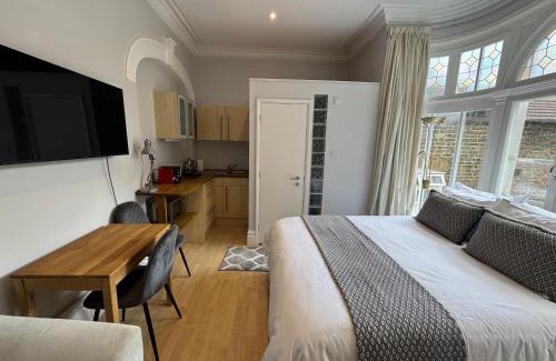Tachbrook Apartment | Centrally located studio flat in SW1