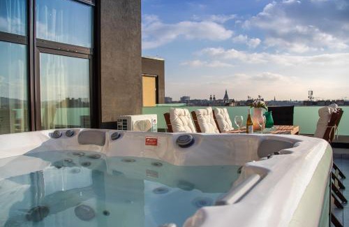Csarnok negyed Apartment | Centropolitan Penthouse #Jacuzzi #FreeParking