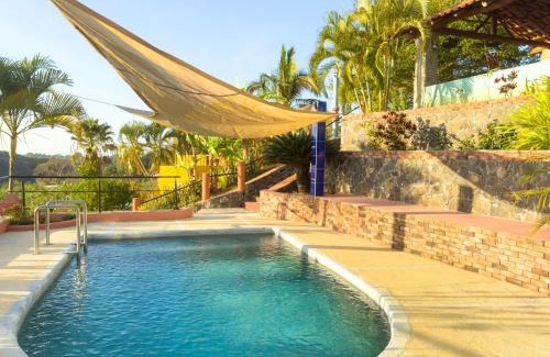 Compostela House | Cerrito Encantado! Hidden Escape with Amazing Views
