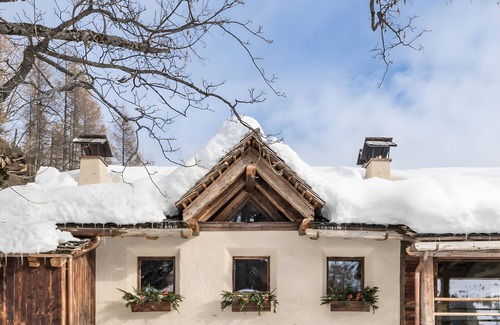 Livinallongo del Col di Lana Ski Chalet | Cesa del louf superior -dolomites exclusive chalet