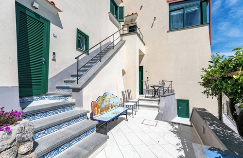 Vettica Apartment | Cezanne apartment for 3 people