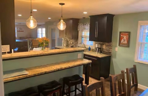 Burbank House | CF Ranch & Cattle Co. Guest House