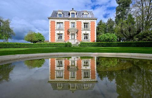Saint-Christophe-en-Brionnais House | Château de la Chaix