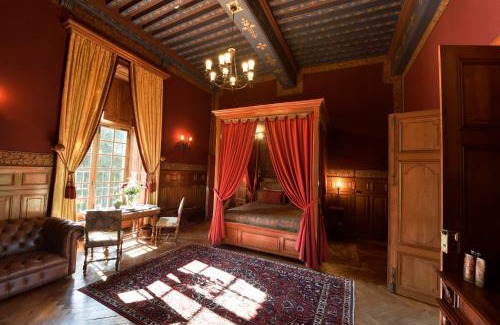 Vault-de-Lugny Hotel | Château de Vault de Lugny