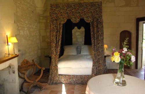 Veuil Bed & Breakfast | Château de Veuil