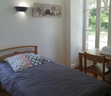 St Denis de Gastines Bed & Breakfast | Château du Bourg