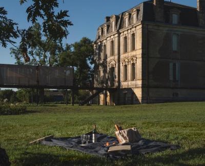 Saint-Christoly-Medoc Villa | Château Leboscq, Médoc