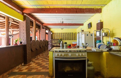 Juatuba House | Chacara em Juatuba com Vista para Montanha