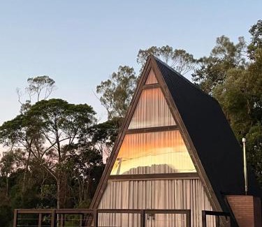 Sao Pedro de Alcantara Ski Chalet | Chalé com hidro, lareira e cozinha, perto Floripa