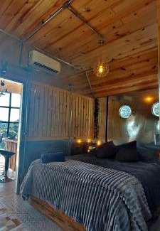 Sao Bento do Sapucai Ski Chalet | Chalé Submarino