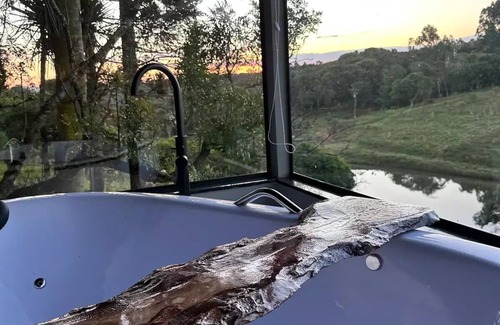 Sao Jose dos Pinhais Ski Chalet | Chalés Cambará DA Serra, Romântico e Aconchegante, Vista Para as Montanha e Lago