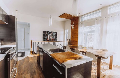 Sainte-Emelie-de-L'Energie Ski Chalet | Chalet Kabana Spa on Lake Beaudoin