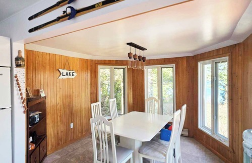 Sainte-Cecile-de-Whitton Ski Chalet | Chalet l'Oasis - Nature immersion and starlit nights by the lake