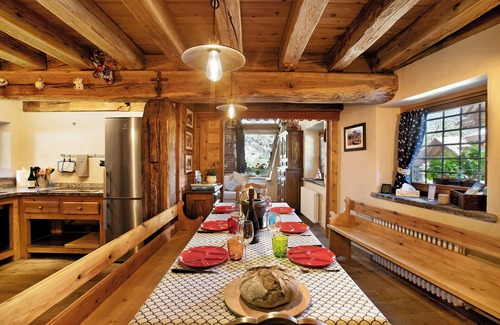 Grand Haury Ski Chalet | Chalet "1175" ideal for groups from 6 to 9 persons