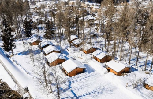Fucine Ski Chalet | Chalet 2 étoiles - efafd0