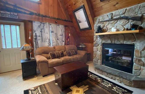 Bessemer Ski Chalet | Chalet ∙ 3 bedrooms ∙ 6 guests