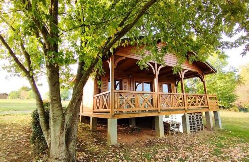 Naucelle Other | Chalet 4 pers avec Terrasse et Cuisine équipée - API-1-52-402