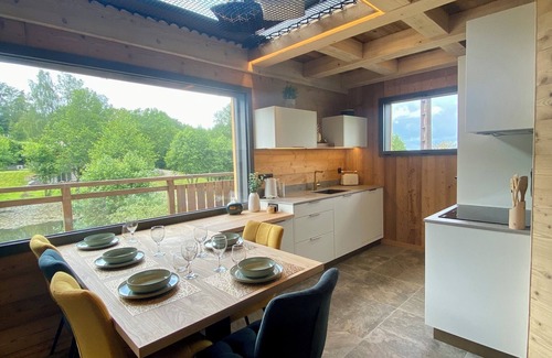 Raon-aux-Bois Ski Chalet | Chalet 5 Personnes - Jaccuzi - Sauna - Étang Privée La Cabane à Sucre