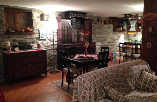 La Salle Apartment | Chalet a La salle Affittasi grazioso e ampio monolocale CIR n 0095