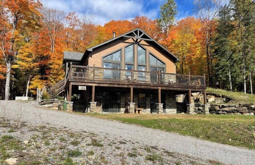 La Minerve House | Chalet El Dorado: Lake House near Mont-Tremblant