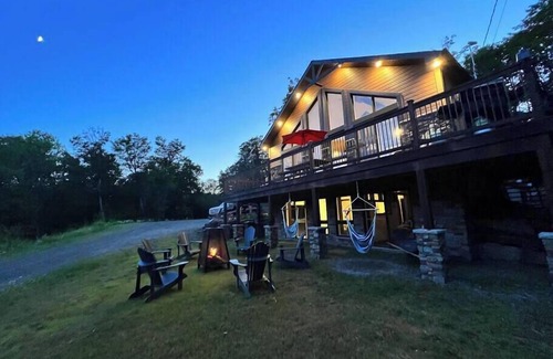 La Minerve House | Chalet El Dorado: Lake House near Mont-Tremblant
