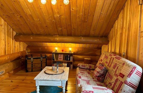Chantelouve Ski Chalet | Chalet en rondins le Bécan tout proche des Ecrins