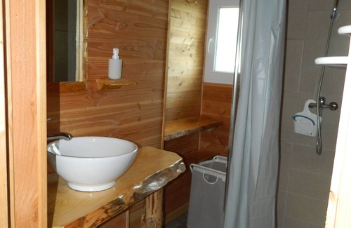 Le Lac-d'Issarles Ski Chalet | Chalet Face au LAC D'issarles Ardeche