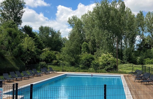 Auquainville Ski Chalet | chalet-gîte 8 pers. Normandy Heated swimming pool from mid-May to September