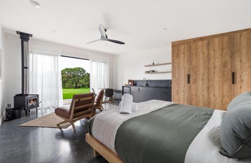 Metricup Apartment | Chalet Grove, Walburra Brook