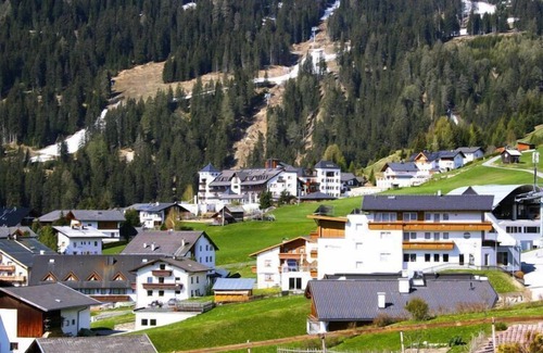 Fiss House | Chalet in Fiss with Panoramic Mountain Views