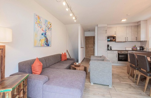 Lengdorf House | Chalet in Niedernsill near Ski Slopes