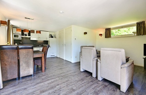 Reutum House | Chalet in Reutum with Sauna and Nature