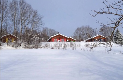Lent Ski Chalet | Chalet in the heart of nature near a farm with animals