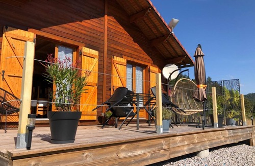 Bois-de-Champ Ski Chalet | Chalet in the peace of nature