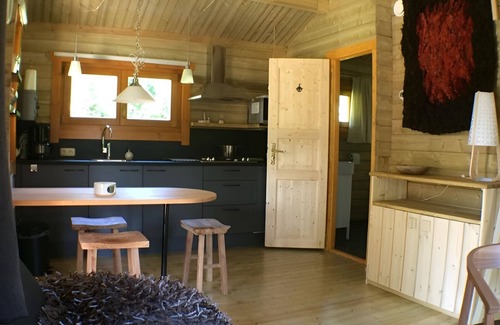 Zoutkamp Ski Chalet | Chalet Kwikstaart on small-scale nature campsite 't Ol Gat