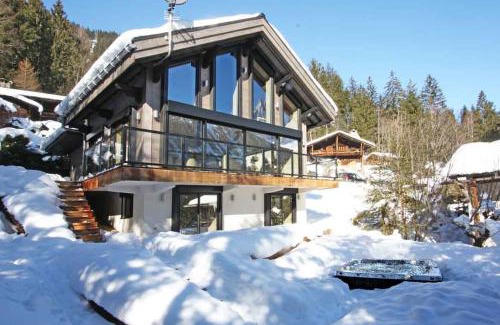 Chamonix City Centre Ski Chalet | Chalet La Source - Chamonix All Year