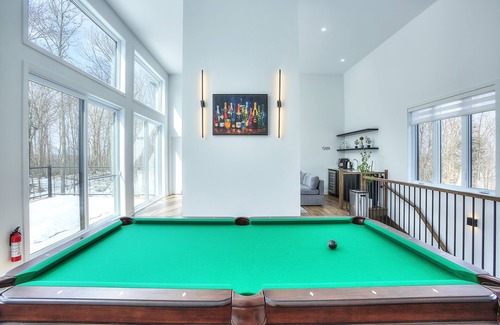 La Conception Ski Chalet | Chalet Lumina - The Mountain Majesty 4 brdrm, 4 bthrm near Mont-Tremblant