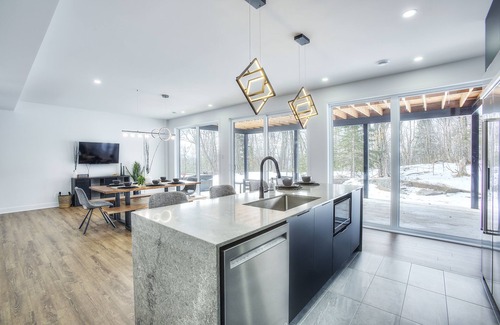 La Conception Ski Chalet | Chalet Lumina - The Mountain Majesty 4 brdrm, 4 bthrm near Mont-Tremblant