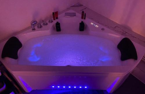 Cormeilles-en-Parisis Apartment | Chalet Lutétia, SPA & confort