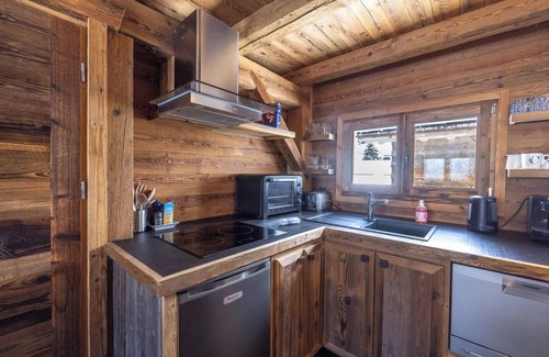 Combloux Ski Chalet | Chalet 'Mazot Des Aravis' with Private Terrace and Private Garden