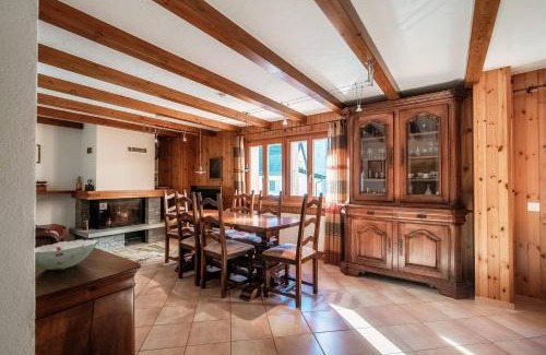 Chironico Apartment | Chalet Nucleo 12 by Quokka 360 - bouldering temple in Chironico