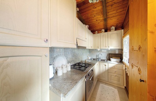 Forno di Zoldo Ski Chalet | Chalet 'Orserose Al Vant' with Mountain View, Shared Terrace and Wi-Fi