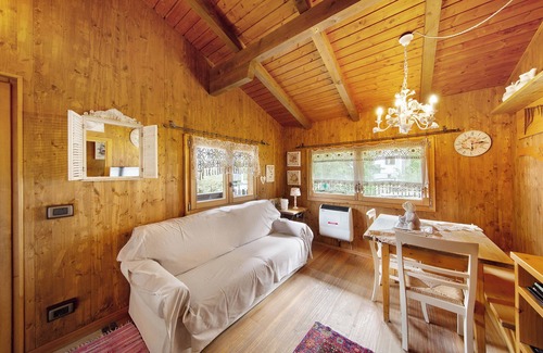 Forno di Zoldo Ski Chalet | Chalet 'Orserose I Ciodi' with Mountain View, Shared Terrace and Wi-Fi