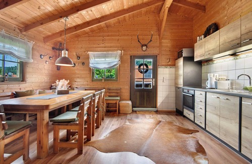 Klinglbach Ski Chalet | Chalet 'Pröllerhütte' with Private Terrace and Private Garden